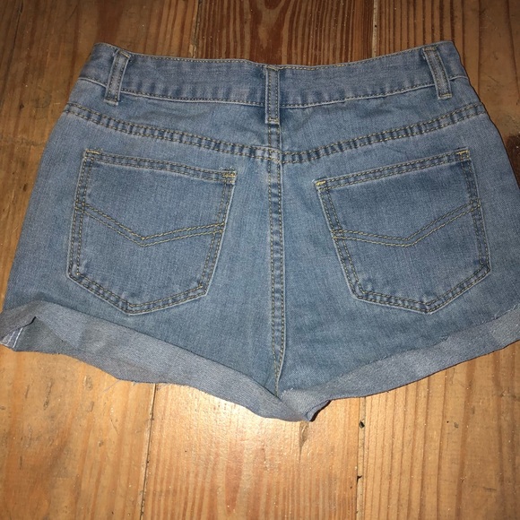 Shorts - Picture 2 of 2